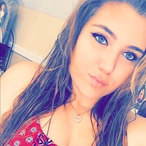 Meet your Posher, Gillian